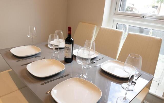 Hewlett Townhouse Addlestone