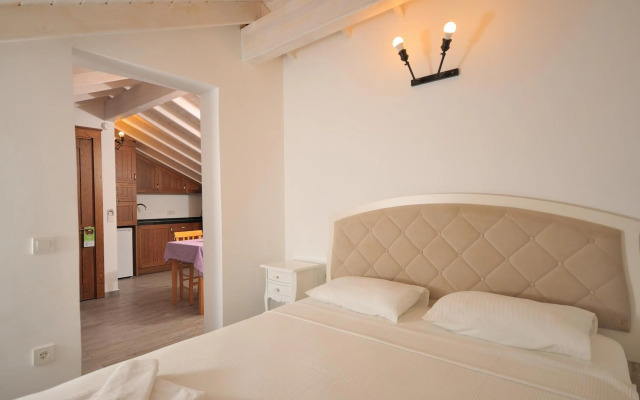 Brothers Cesme Hotel