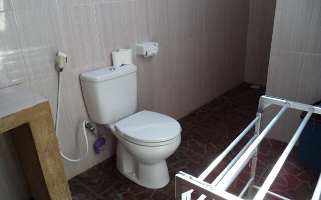 Warung Ary & Home Stay