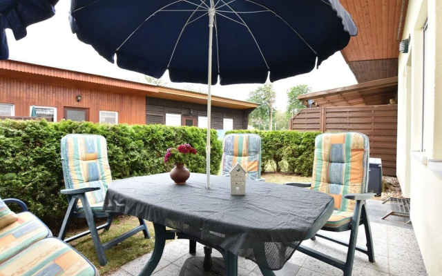 Delightful Holiday Home With Fenced Garden in Pepelow