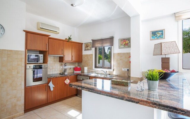 Protaras Holiday Villa Av6