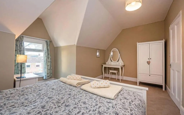 Hornsea Retreat Close to Sea - Sleeps 5