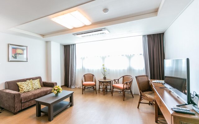 Xenia Hotel Clark - Multi Use Hotel