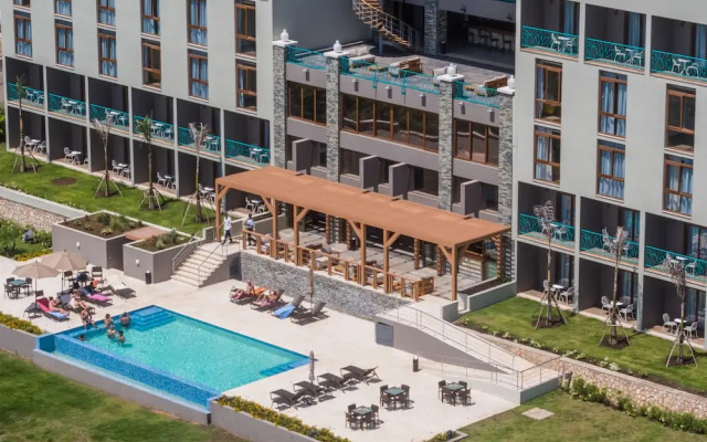 Satama Hotel