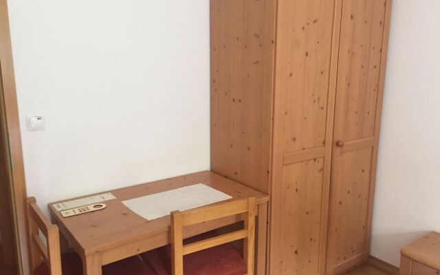 Pr' Dovar Guest House