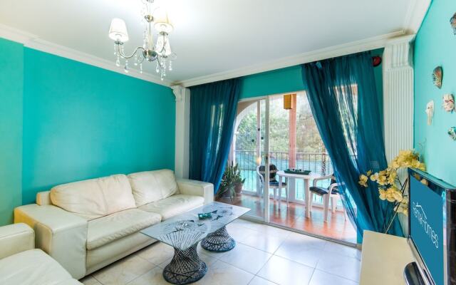 Rentandhomes Los Boliches Blue And Green Apt