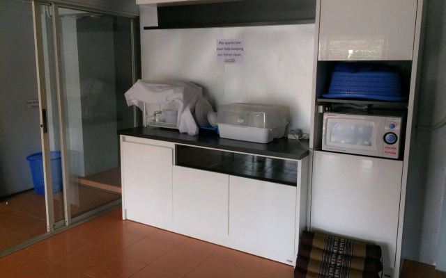 The Metallic Hostel