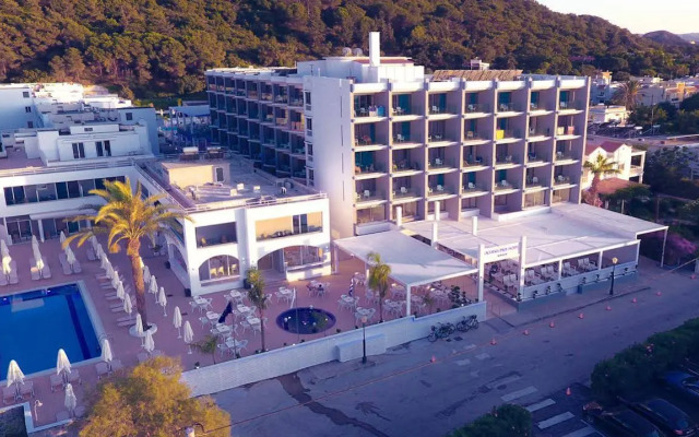 Oceanis Park Hotel