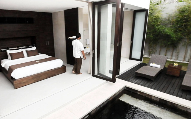 eqUILIBRIA SEMINYAK