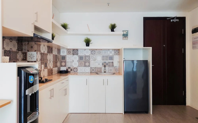 Strategic And Restful 1Br At Casa De Parco Apartment