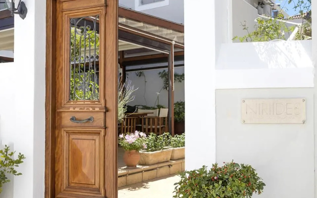 Niriides Guesthouse