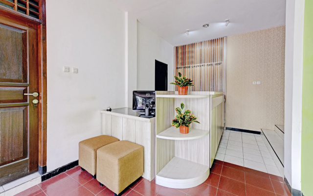 OYO 90497 Navaya Guest House – Lobby – Purwokerto