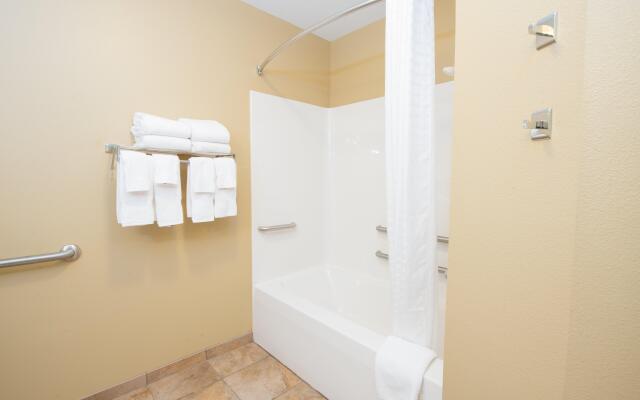 Candlewood Suites Minot by IHG