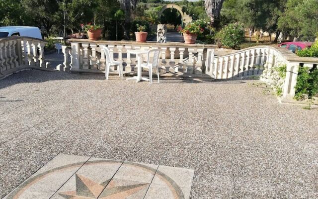 Villa With Garden and Relaxing Atmosphere