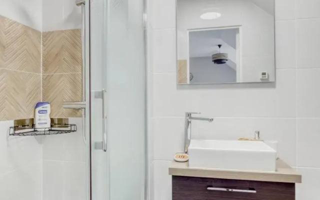 New & Modern house / Near RER / Disney & Paris