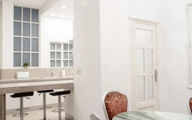 Purple Rain Elegant 2 Bedroom in Recoleta