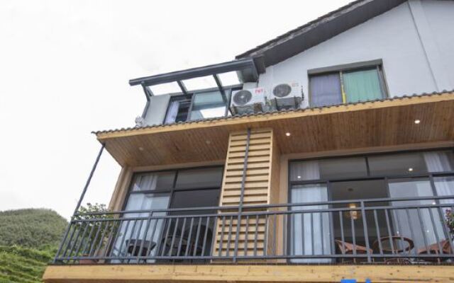 Yunhemeizhu Farmhouse