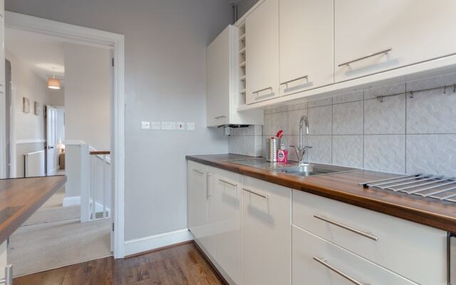 Large Family Apartment in Peaceful Area