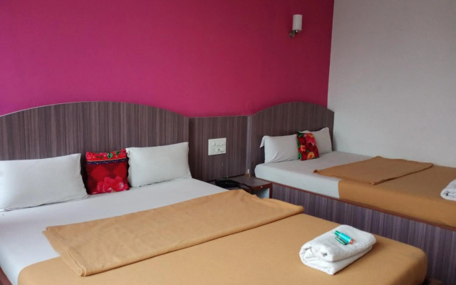 Hotel Malhar Palace