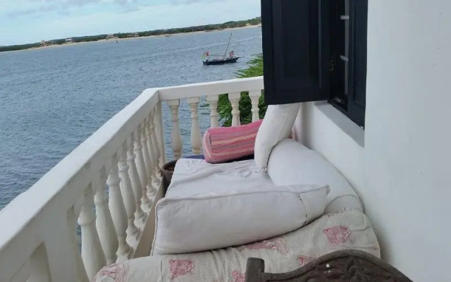 Shella Bahari Guest House