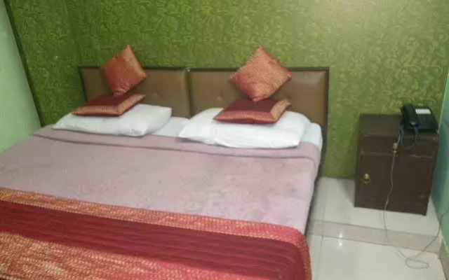 Hotel Pal Palace