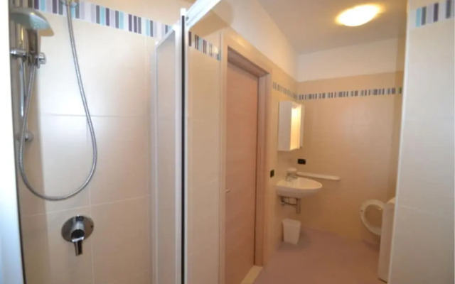 Bright Apartment Surrounded by Greenery - Beahost