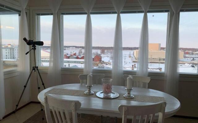 DOWNTOWN PENTHOUSE-SPA,sauna,3BR,seaview,free park