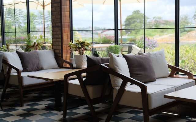 Vi-la Homestay Café