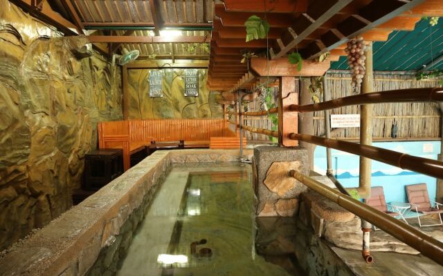 Makiling Onsen Hotel