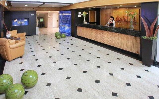 Holiday Inn Express Hotel & Suites Monterrey Centro-av. Colon