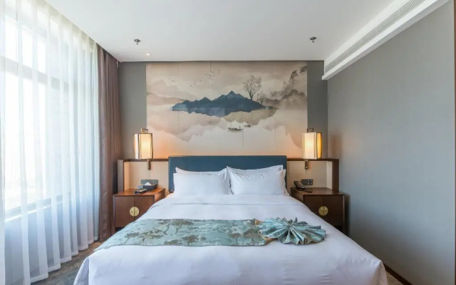 Rezen Dong Hotel (Changchun International Convention and Exhibition Center)