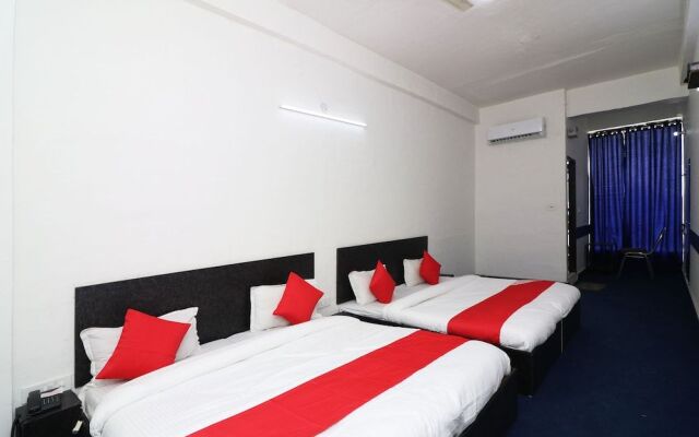 OYO 36432 Hotel Tarang