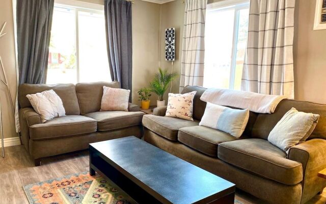 Adorable Bungalow Near Downtown Loveland!