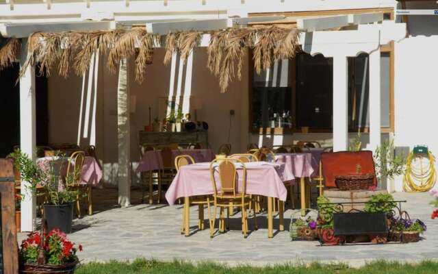 Xanthos Rooms
