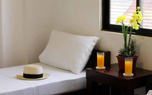 Runway Suites