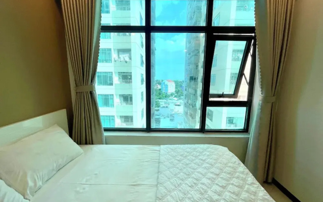 Muong Thanh Beachfront Apartment