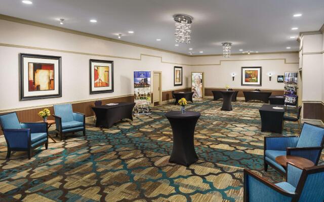 Hilton Charlotte University Place
