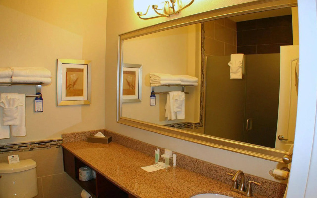 Best Western Plus Easton Inn & Suites