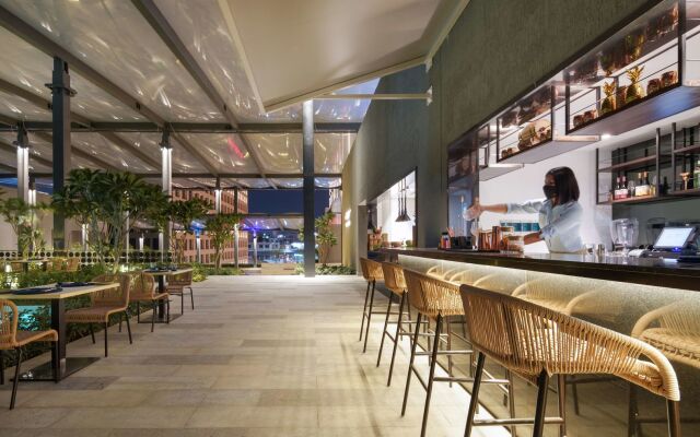 Hilton Bengaluru Embassy Manyata Business Park