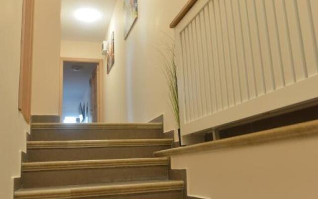 Magic Five - Cazare Reghin ***