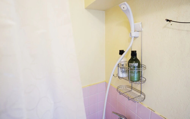 Yokohama Classic Apartment