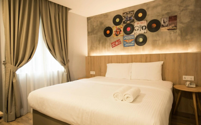 CIQ HOTEL at Jalan Trus