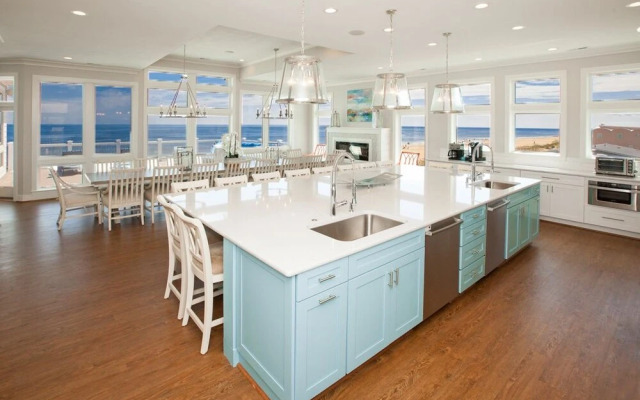 Blue Horizon - 10 Br Home