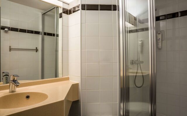 Brit Hotel Confort Amiens