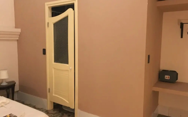 Doña Isabel - La Giraldilla