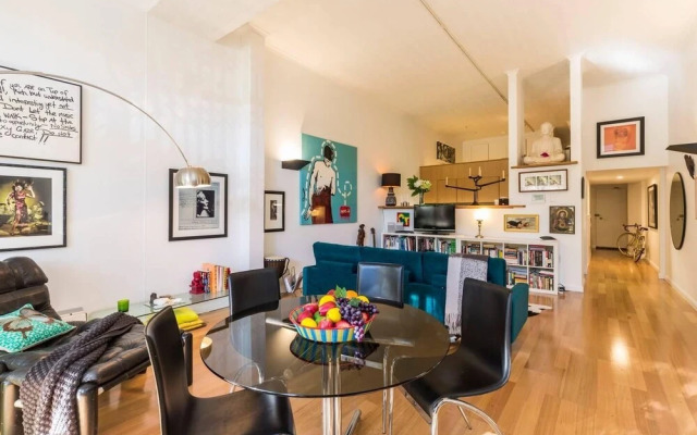 Adelaide 4 Bedroom House with Pool