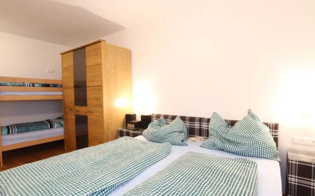 Modern Apartment in Neukirchen am Grossvenediger