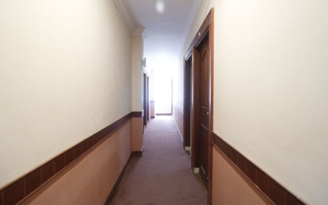 RedDoorz near Nagoya Hill Batam 2