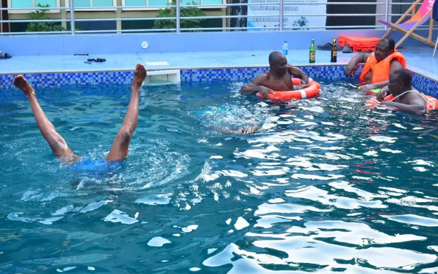 Stunning 3 Bedroom Apartments,Lekki Phase 2 & Hotels in Awoyaya