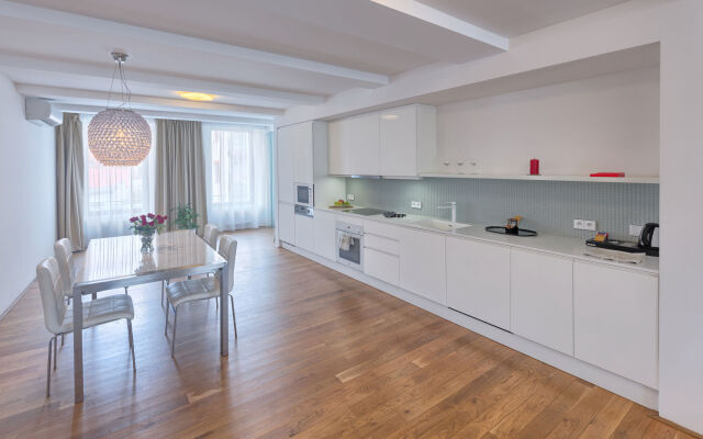 EMPIRENT Karlin Residence